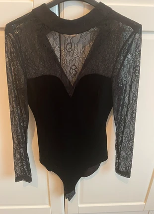 Body new look dentelle et velours, merk: New Look, staat: Heel goed, maat: S / 36 / 8, € 5,00, € 5,95 inclusief Kopersbescherming