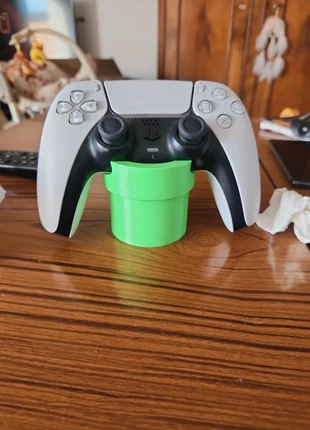 Support manette mario neuf, brand: Nintendo, condizioni: Ottime, €12.90, €14.25 include la Protezione acquisti