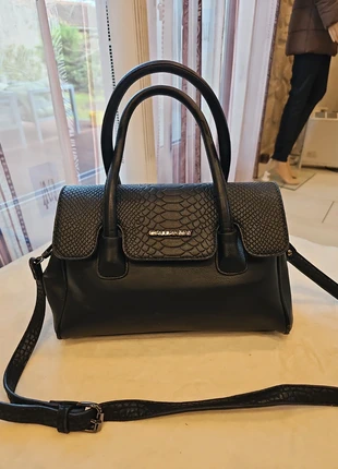 Sac à main. Noir. Bon état. Avec bandoulière., marque: Gallantry, état: Bon état, 6,00 €, 7,00 € Protection acheteurs incluse