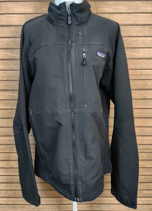 Patagonia - Veste Softshell Homme - Taille L - Noir - Randonnée Ski Trekking, marque: Patagonia, état: Très bon état, taille: L, 39,00 €, 41,65 € Protection acheteurs (Pro) incluse