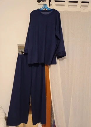 Ensemble bleu marine, marke: pas de marque, zustand: Neu, größe: XL / 42 / 14, 16,00 €, 17,50 € inklusive Vinted-Käuferschutz