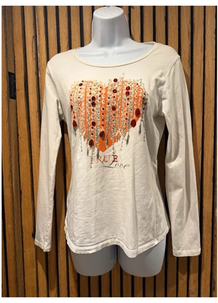 Sale trussardi jeans vintage longsleeve met hartprint, merk: Trussardi, staat: Heel goed, maat: M / 38 / 10, € 10,00, € 11,20 inclusief Kopersbescherming