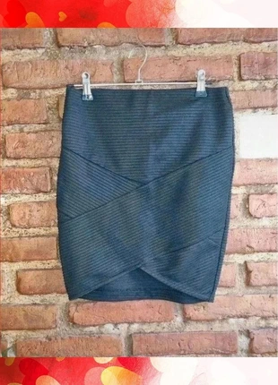 🍭Divina falda de tubo muy original 😍 Jupe, brand: Primark, condizioni: Ottime, taglia: XXS / IT 36 / EU 32, €3.90, €4.80 include la Protezione acquisti