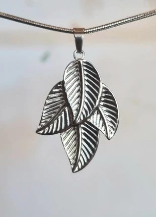 Elegante zilverkleurige ketting ●Stainlesssteel, état: Très bon état, 5,50 €, 6,48 € Protection acheteurs (Pro) incluse