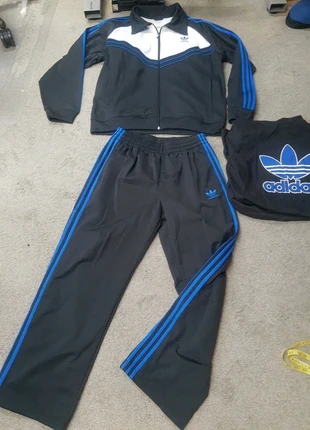 Adidas Originals TrackPants Vintage Y2K 90s 2000s Stripes Black and Blue Hip-Hop Rave Size S, brand: adidas, condizioni: Ottime, taglia: S / IT 40 / EU 36, €37.02, €39.57 include la Protezione acquisti