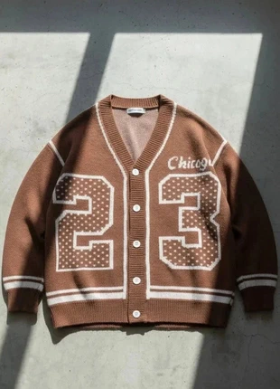 Cardigan marron chicago 23 – style varsity rétro streetwear, marque: North District, état: Très bon état, taille: M, 54,99 €, 58,44 € Protection acheteurs incluse