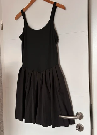 Black Sleeveless Dress – Size S, brand: Sonstiges, condizioni: Nuovo senza cartellino, taglia: S / IT 40 / EU 36, €6.50, €7.53 include la Protezione acquisti
