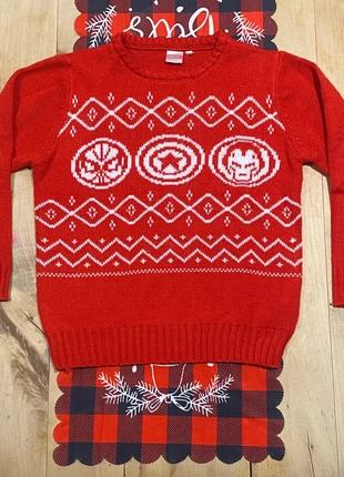 Pull de Noël | Enfant / Garçon | Marvel | Rouge | Taille 8ans - 126cm, merk: Marvel, staat: Heel goed, maat: 8 jaar / 128 cm, € 5,00, € 5,95 inclusief Kopersbescherming