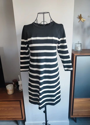 Vestido de Punto Stradivarius a Rayas, marca: Stradivarius, estado: Muito bom, tamanho: M / 38 / 10, €10.00, €11.20 inclui Proteção do Comprador