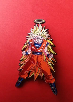 Grand et beau Pin's Goku Super Saiyan, état: Très bon état, 8,00 €, 9,10 € Protection acheteurs incluse