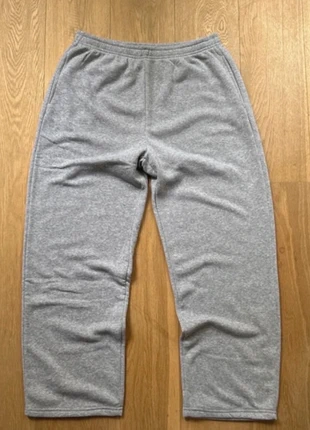 Jogging large coupe droite, marque: Neuf, état: Très bon état, taille: M, 26,00 €, 28,00 € Protection acheteurs incluse