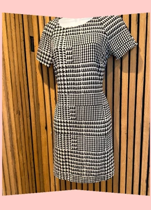 Zwart-wit mini-jurk met pied-de-poule motief Uitverkoop, merk: Atmosphere, staat: Nieuw zonder prijskaartje, maat: XS / 34 / 6, € 5,00, € 5,95 inclusief Kopersbescherming