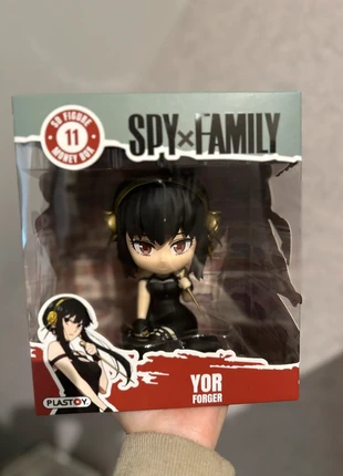 Tirelire spyxfamily - Yor forger, état: Neuf avec étiquette, taille: Taille unique, 10,00 €, 11,20 € Protection acheteurs incluse