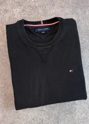 Pull Tommy Hilfiger noir - Taille M, marca: Tommy Hilfiger, estado: Bom, tamanho: M, €25.00, €26.95 inclui Proteção do Comprador Pro