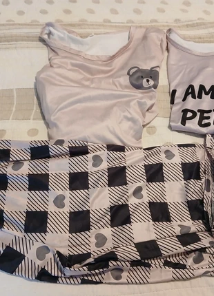 Pyjama 2 pièces femme taille xl, état: Très bon état, taille: XL / 42 / 14, 2,00 €, 2,80 € Protection acheteurs incluse