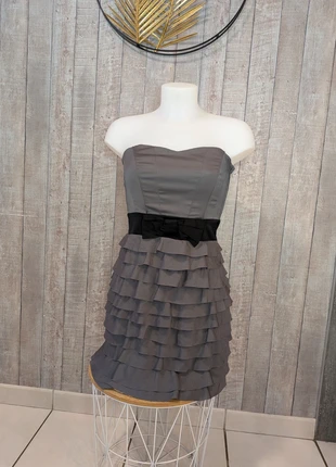 Robe bustier H&M 36, marke: H&M, zustand: Sehr gut, größe: S / 36 / 8, 9,00 €, 10,15 € inklusive Vinted-Käuferschutz