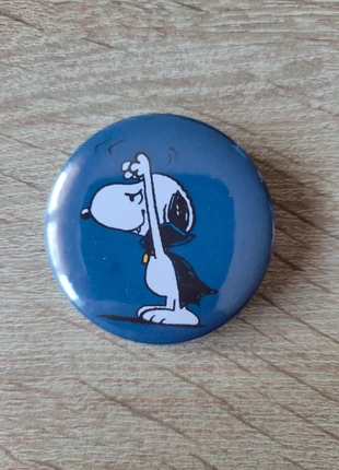 Pin Snoopy Vampire, brand: NO LABEL, condizioni: Nuovo con cartellino, €1.20, €1.96 include la Protezione acquisti
