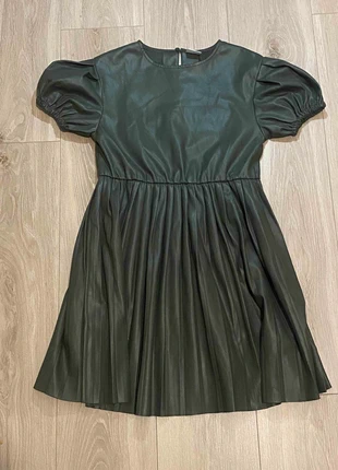 Zara - Robe Taille 11-12 ans Vert Profond, marque: Zara, état: Très bon état, taille: 11 ans / 146 cm, 5,00 €, 5,95 € Protection acheteurs incluse
