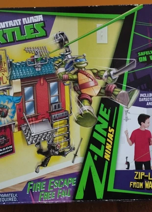 Playset Tortues Ninja Tmnt Fire escape free wall, marke: Giochi Preziosi, zustand: Neu, größe: Frühchen, bis 44, 15,00 €, 16,45 € inklusive Vinted-Käuferschutz