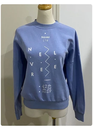 Sweat shirt Pimkie col rond crew neck imprimé bleu ciel Taille XS, brand: Pimkie, condition: Very good, size: XS / 34 / 6, €4.00, €4.90 includes Buyer Protection