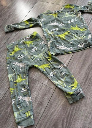 Pyjama dinosaure gap 2 ans, marque: GAP, état: Bon état, taille: 18-24 mois / 86 cm, 4,00 €, 4,90 € Protection acheteurs incluse