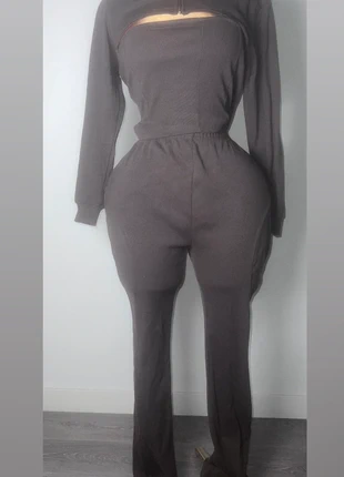 Ensemble jogging chic à capuche PLT, brand: PrettyLittleThing, condizioni: Nuovo con cartellino, taglia: XL / IT 46 / EU 42, €18.00, €19.60 include la Protezione acquisti