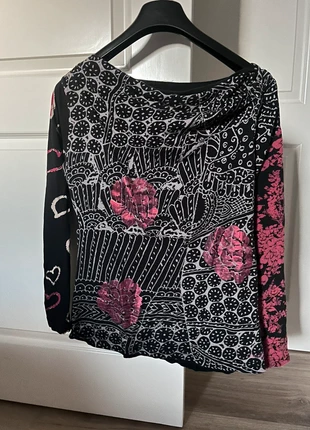 Desigual lange mouwen top, merk: Desigual, staat: Goed, maat: M / 38 / 10, € 5,00, € 5,95 inclusief Kopersbescherming