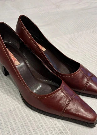90s vintage leather heels, marque: Vintage Dressing, état: Très bon état, taille: 38, 20,00 €, 21,70 € Protection acheteurs incluse