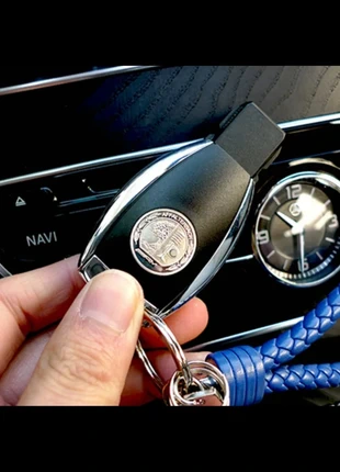 Coque de clé Mercedes amg logo gris neuve, marque: Mercedes, état: Neuf sans étiquette, 20,00 €, 21,70 € Protection acheteurs incluse