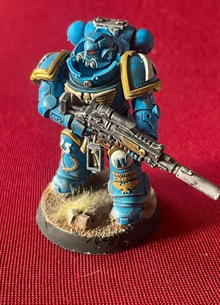 Warhammer 40K – Space Marine Primaris peint (Ultramarines), marke: Warhammer, zustand: Sehr gut, 14,00 €, 15,40 € inklusive Vinted-Käuferschutz