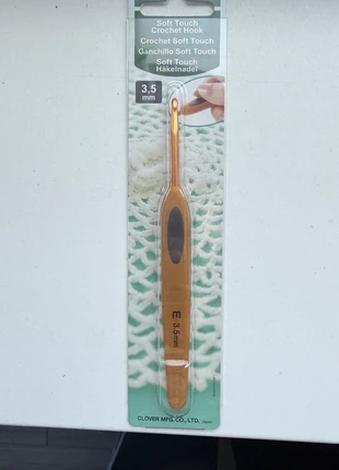 Clover soft touch haaknaald maat 3,5, merk: Clover, staat: Nieuw met prijskaartje, € 4,50, € 5,43 inclusief Kopersbescherming