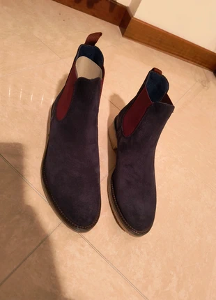 Stivaletti scamosciati blu Pollini, merk: Pollini, staat: Heel goed, maat: 37, € 30,00, € 32,20 inclusief Kopersbescherming