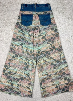 Art Tapestry Wide-Leg Pants – Pastel Floral Canvas – One of One – Size 30 (EU 36), marca: Vintage Dressing, estado: Muy bueno, tamaño: S / 36 / 8, 120,00 €, 126,70 € Protección al comprador incluida