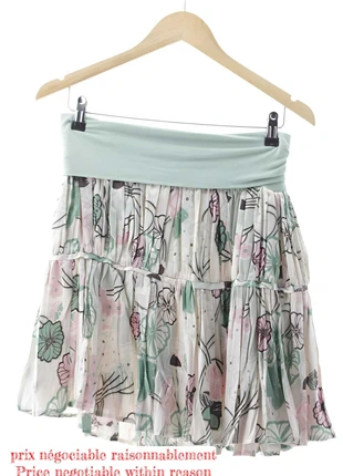 Jupe Sandro fleurie à motifs Taille M, marque: Sandro, état: Très bon état, taille: M / 38 / 10, 9,00 €, 10,15 € Protection acheteurs incluse