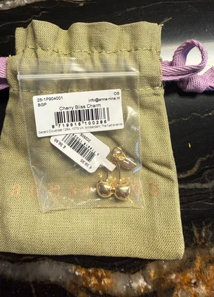 Anna Nina cherry bliss charm, merk: anna + nina, staat: Nieuw met prijskaartje, € 30,00, € 32,20 inclusief Kopersbescherming