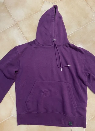 Felpa con cappuccio viola morbida e comoda, brand: Pull & Bear, condizioni: Nuovo senza cartellino, taglia: S / IT 40 / EU 36, €15.00, €16.45 include la Protezione acquisti