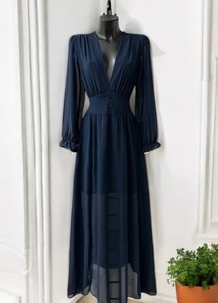 Robe longue marine taille M, marque: Boutique Parisienne, état: Très bon état, taille: M / 38 / 10, 31,00 €, 33,25 € Protection acheteurs (Pro) incluse