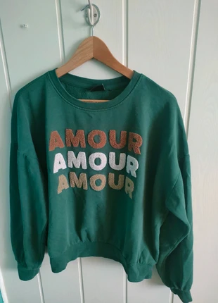 Sweat amour, marque: Vero Moda, état: Bon état, taille: M / 38 / 10, 2,00 €, 2,80 € Protection acheteurs incluse