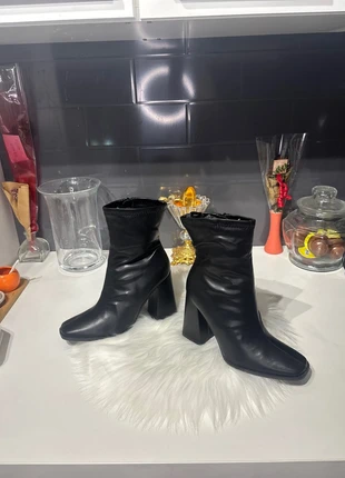 Bottines chic, staat: Nieuw met prijskaartje, maat: 36, € 14,99, € 16,44 inclusief Kopersbescherming