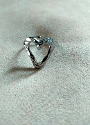 Bague ouverte cœur argenté – Élégante & intemporelle, brand: Boutique indépendante, condition: New without tags, size: Adjustable, €7.90, €9.00 includes Buyer Protection Pro
