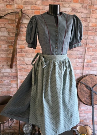 Trachten. Dirndl. Abito stile tirolese . Country chic. Cottage core., marque: Trachten, état: Très bon état, taille: M / 38 / 10, 43,00 €, 45,85 € Protection acheteurs incluse
