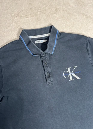 Polo Calvin Klein taille M gris foncé, marque: Calvin Klein, état: Bon état, taille: M, 5,00 €, 5,95 € Protection acheteurs incluse