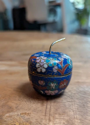 Mini Cloisonné Apple Trinket Box, marque: Chine, état: Satisfaisant, 10,00 €, 11,20 € Protection acheteurs incluse