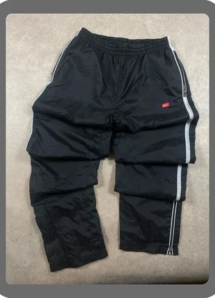 Jogging nike noir et rouge années 2000 vintage track pant pantalon, brand: Nike, condition: Very good, size: S, €22.00, €23.80 includes Buyer Protection Pro