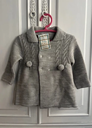 Abrigo gris de punto unisex, marca: Baby Fashion, estado: Novo com etiquetas, tamanho: 18-24 meses / 86 cm, €9.00, €10.15 inclui Proteção do Comprador