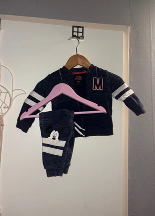 Setje c en a, merk: C&A, staat: Goed, maat: 9-12 maanden / 74 cm, € 2,00, € 2,80 inclusief Kopersbescherming