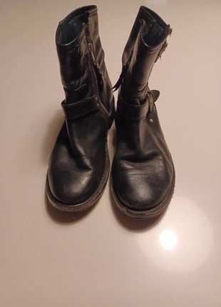 Ugg laarzen leder bikerboots met wol in 38, marque: UGG, état: Bon état, taille: 38, 12,00 €, 13,30 € Protection acheteurs incluse