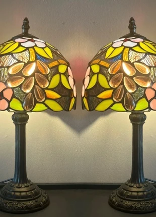 2x Tafellamp glas in lood Tiffany stijl met druiven en bloemen, merk: Art, staat: Nieuw met prijskaartje, € 159,00, € 167,65 inclusief Kopersbescherming Pro
