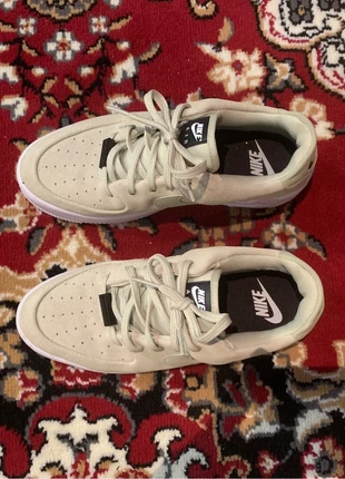 Nike AF1 verte claire, marque: Nike, état: Très bon état, taille: 37.5, 25,00 €, 26,95 € Protection acheteurs incluse