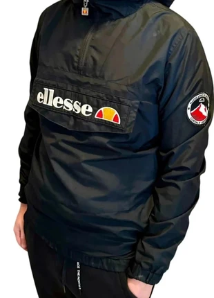 Ellesse Mont 2 OH anorak vintage collection noir S, logo brodé, zip latéral, badge Cortina rare, marque: Ellesse, état: Bon état, taille: S, 29,00 €, 31,15 € Protection acheteurs incluse